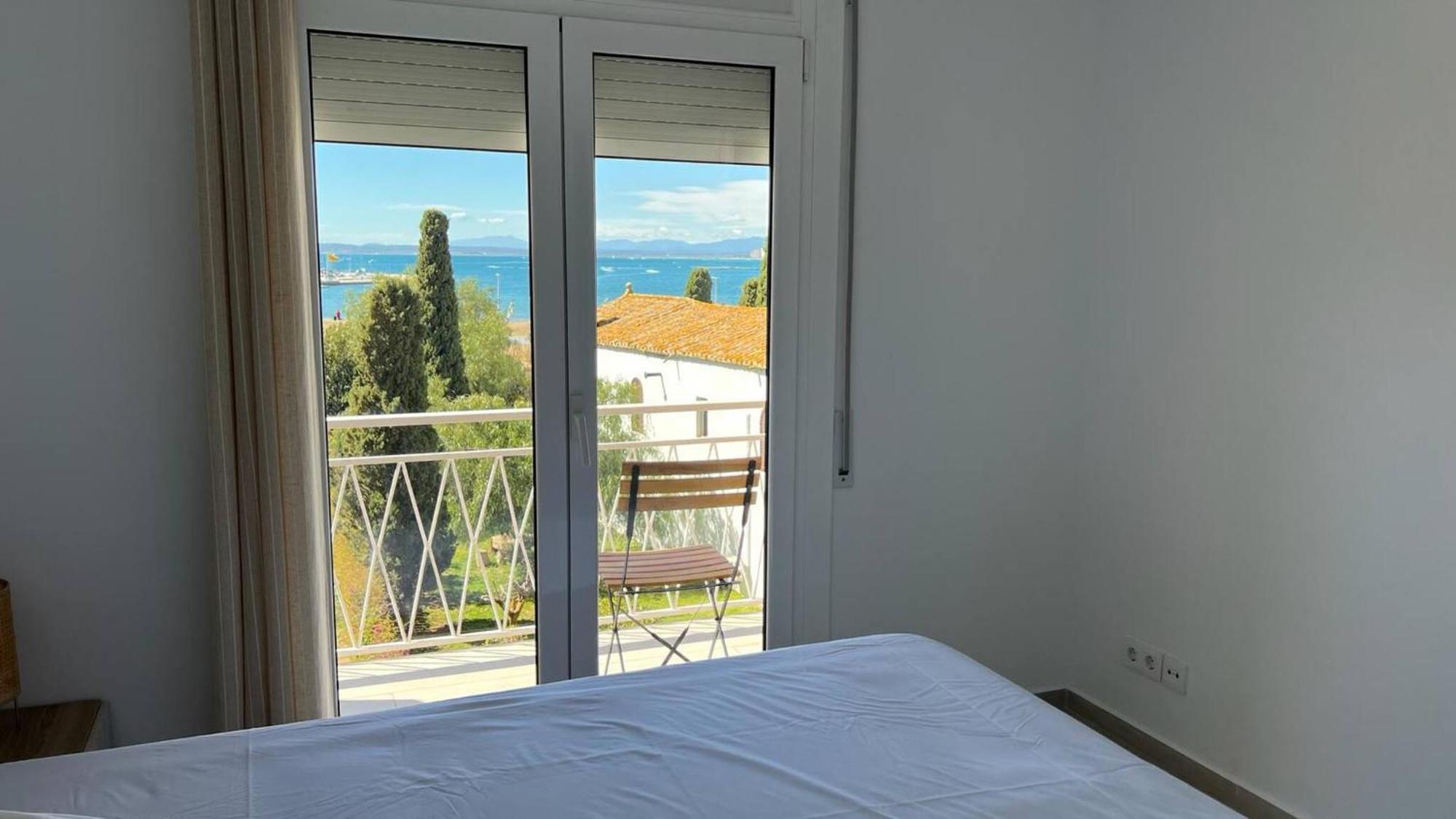 Apartamento Frente Al Mar Roses Kültér fotó
