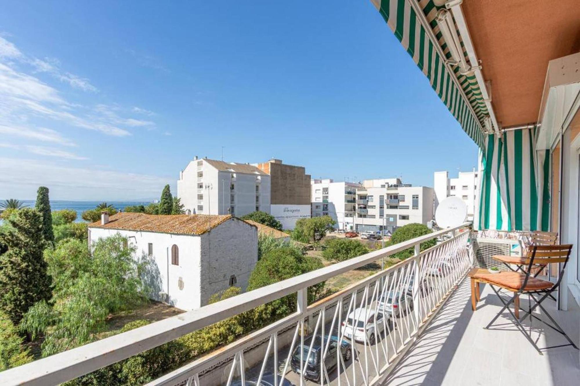 Apartamento Frente Al Mar Roses Kültér fotó